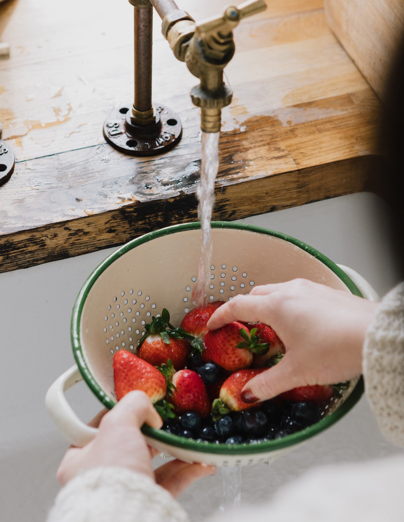 Green Enamel Vegetable Drainer