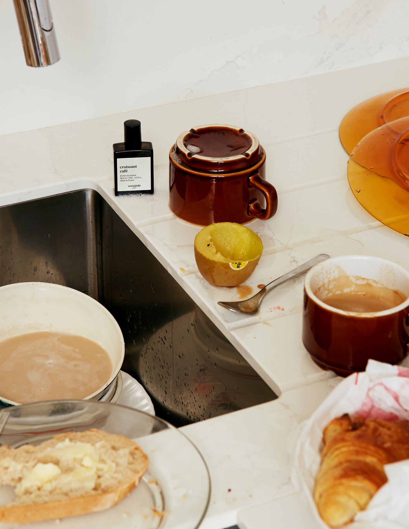 Croissant Cafe Perfume, Versatile Paris