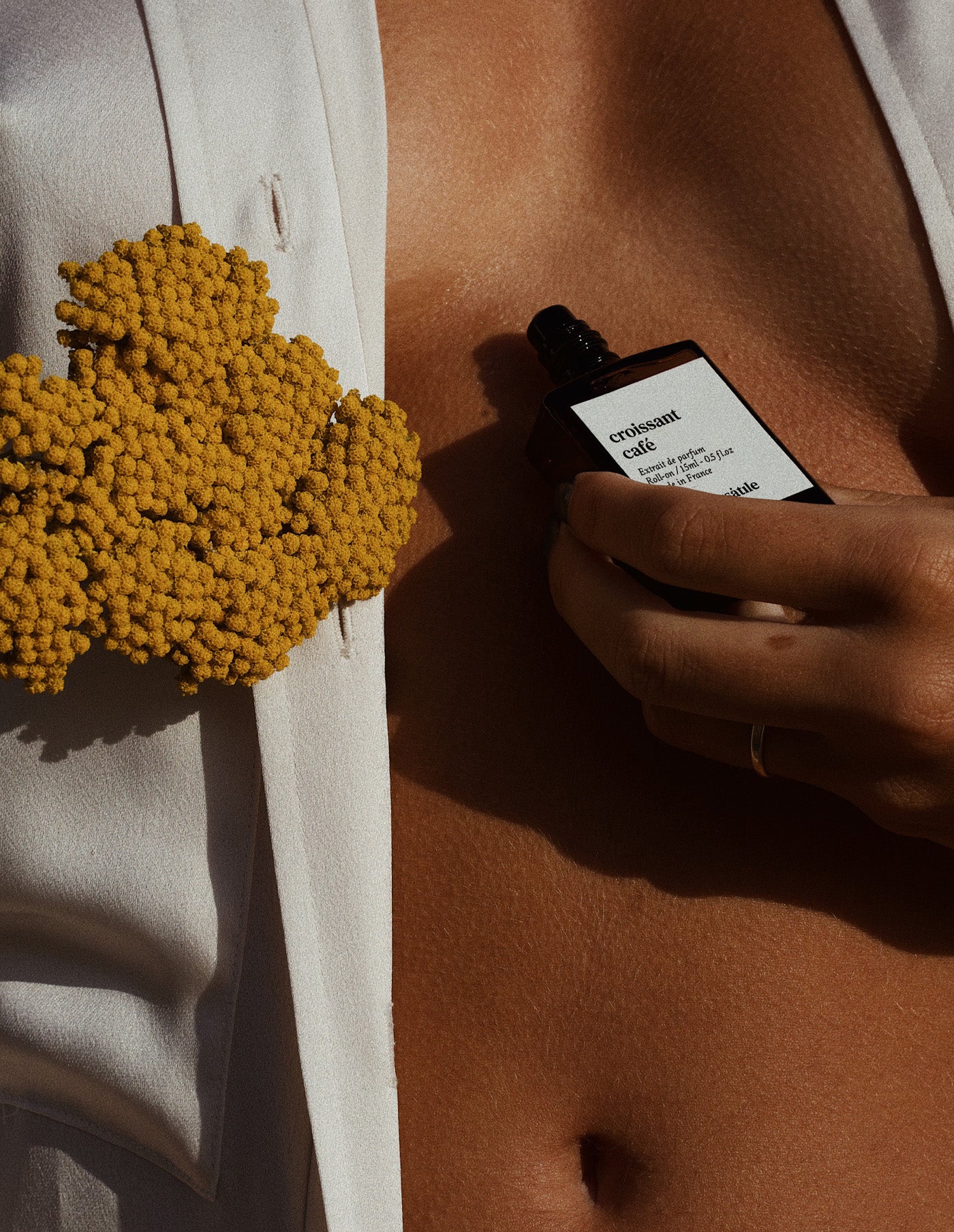 Croissant Cafe Perfume, Versatile Paris