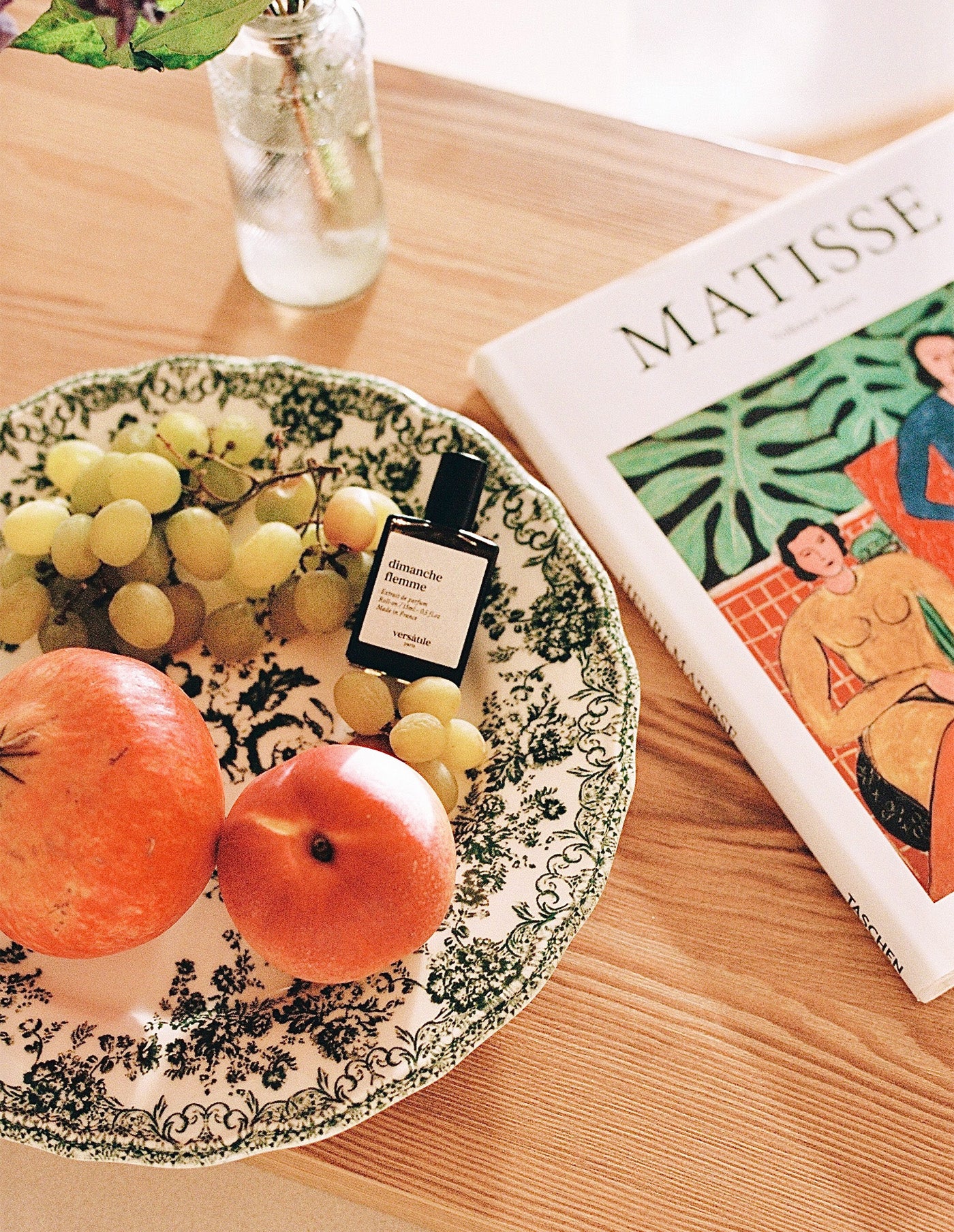 Dimanche Flemme Perfume, Versatile Paris