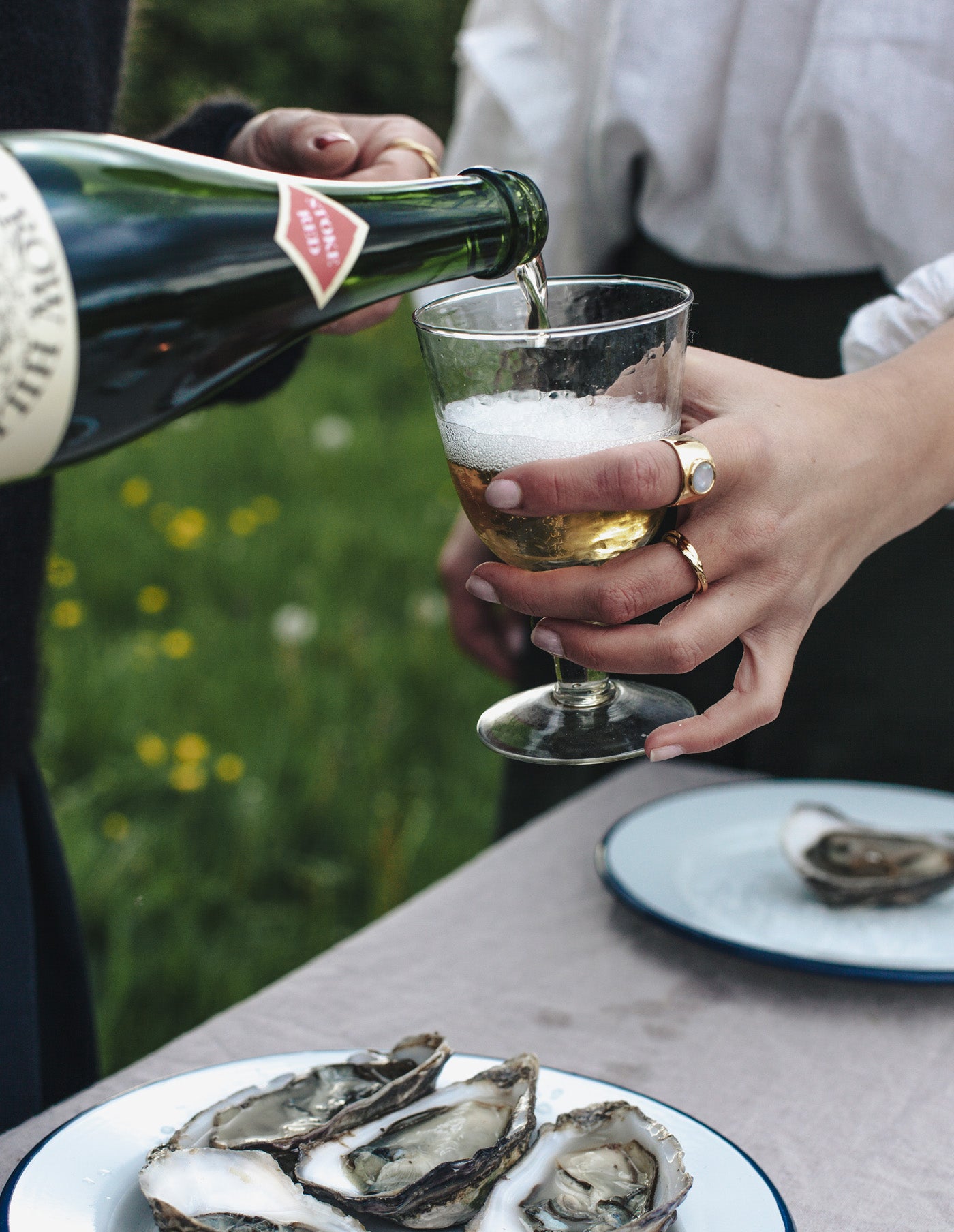 Hammered Wine Glass, Madam Stoltz