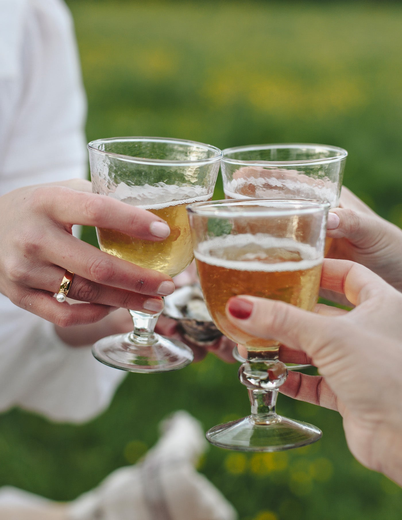 Hammered Wine Glass, Madam Stoltz