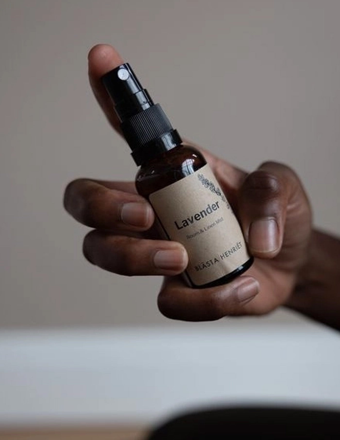 Lavender Room and Linen Mist, Blästa Henriët