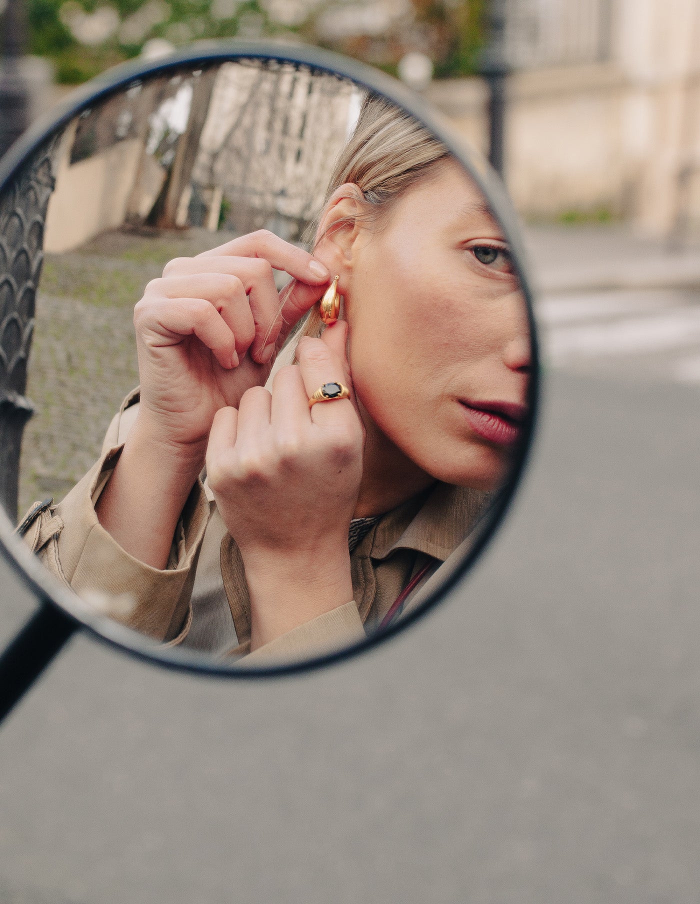 Gold Black Gemstone Raised Half Bezel Ring, Waterproof