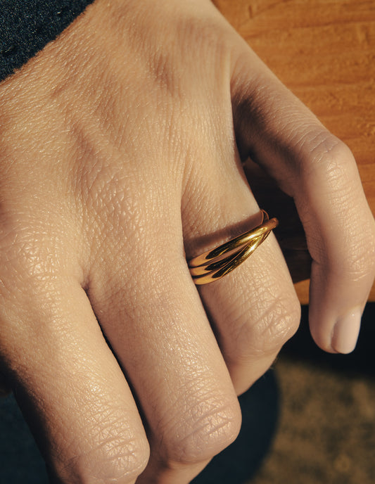 Gold Entwine Ring, Waterproof