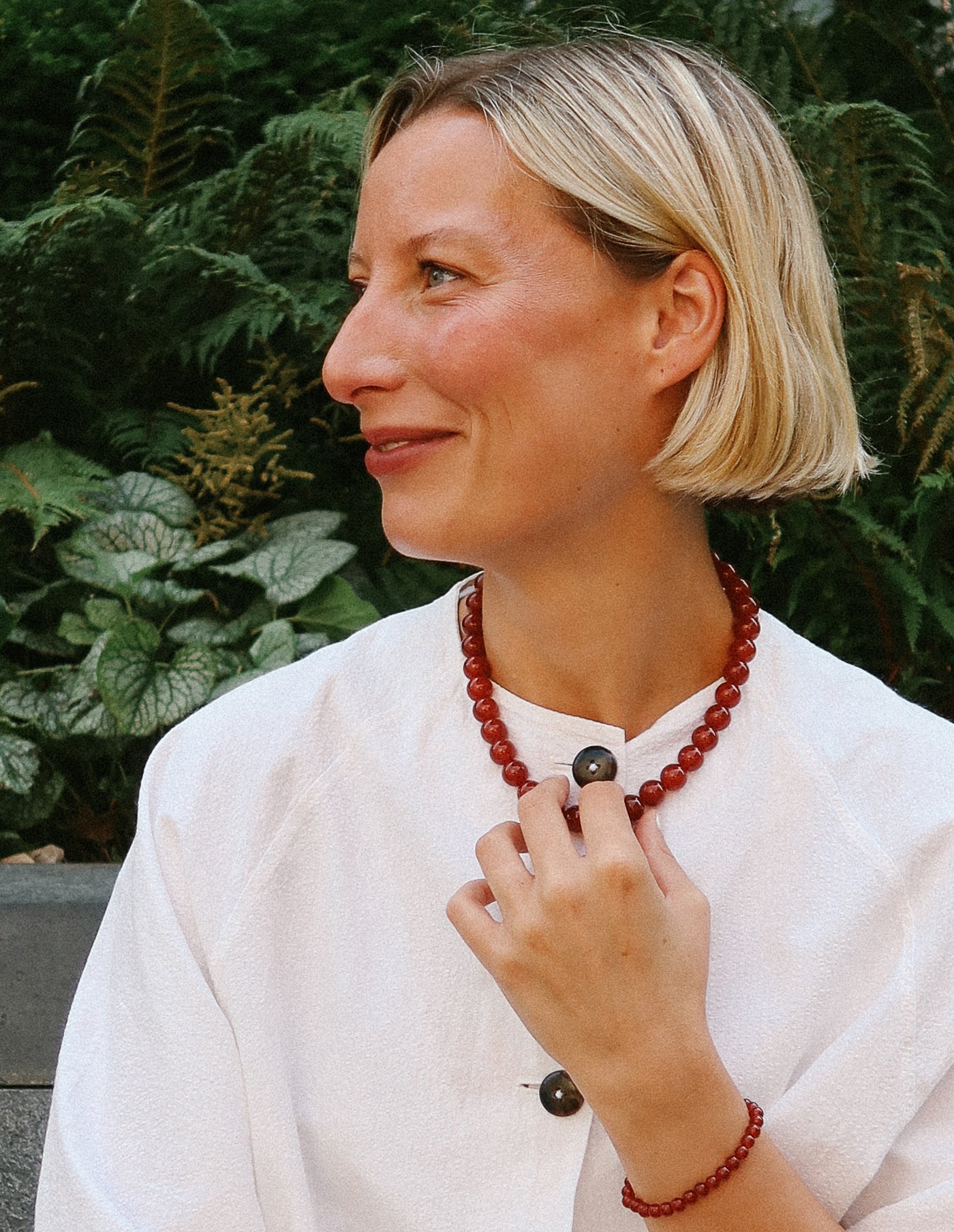 Faro Red Jade Necklace, Soi