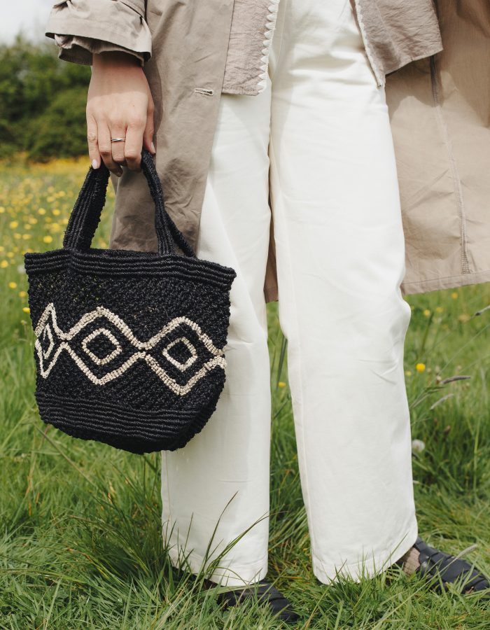 Black Small Round Jute Macrame Bag, Maison Bengal