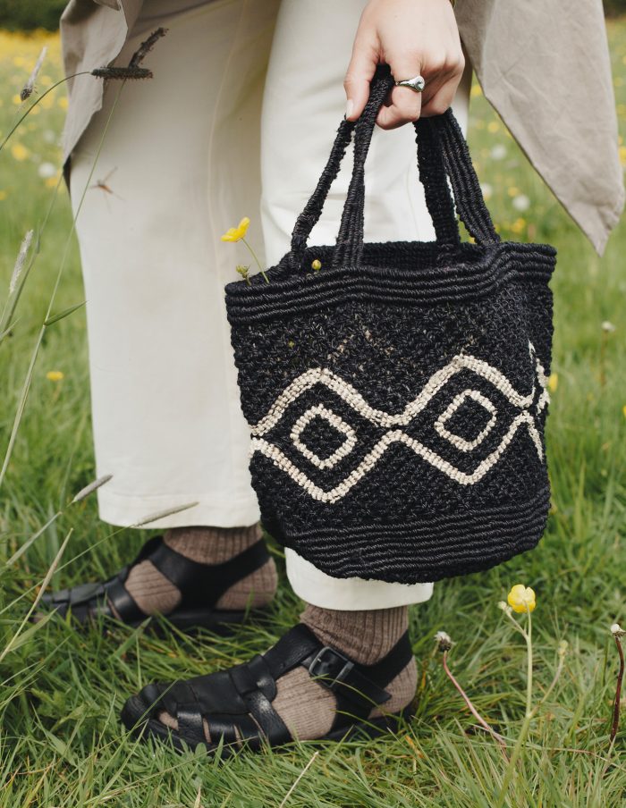 Black Small Round Jute Macrame Bag, Maison Bengal