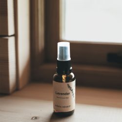 Lavender Room and Linen Mist, Blästa Henriët
