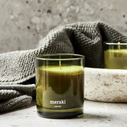 Oud Leaf Natural Candle, Meraki